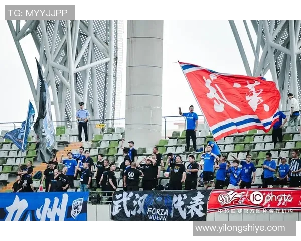 中国足球锦标赛新赛季揭幕各队争夺荣耀与梦想的激烈对决